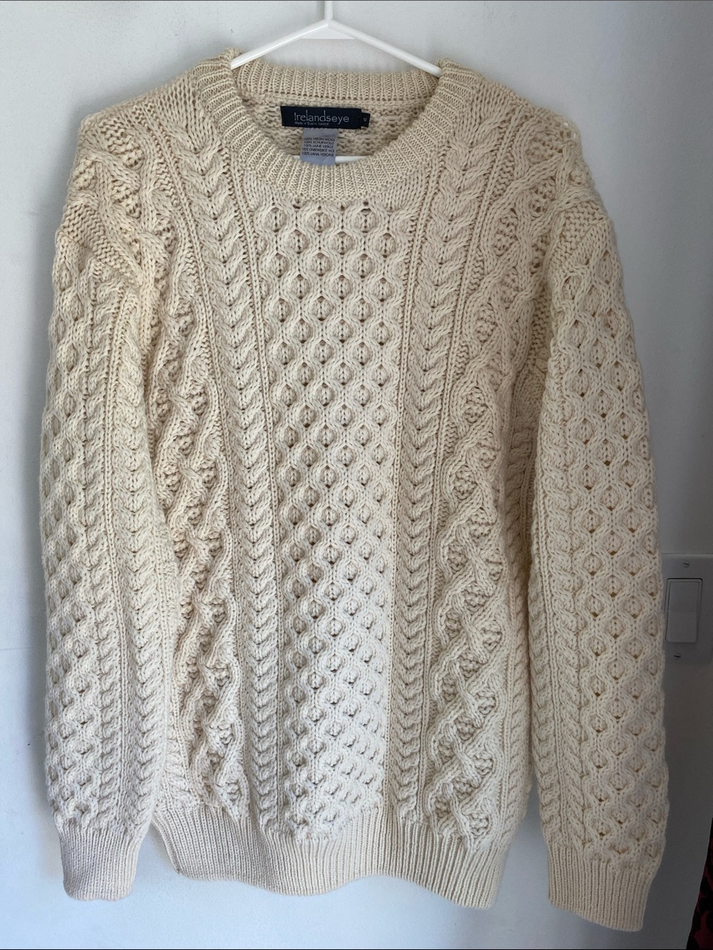 Men’s Ireland’s Eye 100% Virgin Wool Cable Knit Sweater Med Cream Like New!